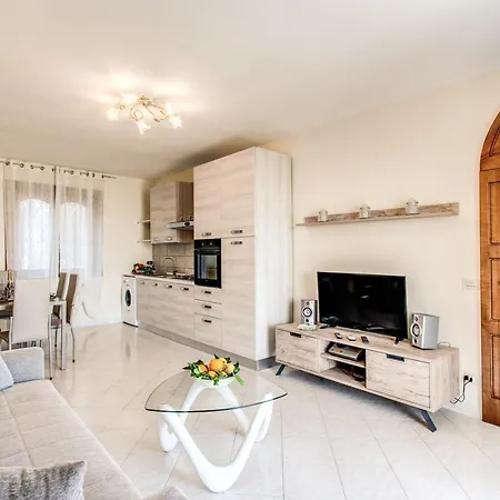 Magdalene's House - Sea View Terrace Apartment